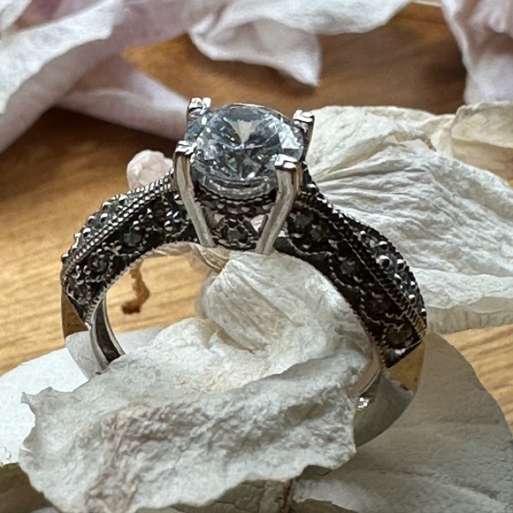 Sterling silver ring - Picture 10 of 11